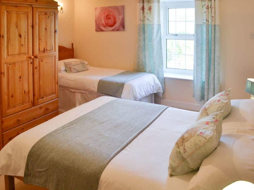 Family bedroom | Cherry Cottage - Cannalidgey Cottages, St Issey, near Padstow