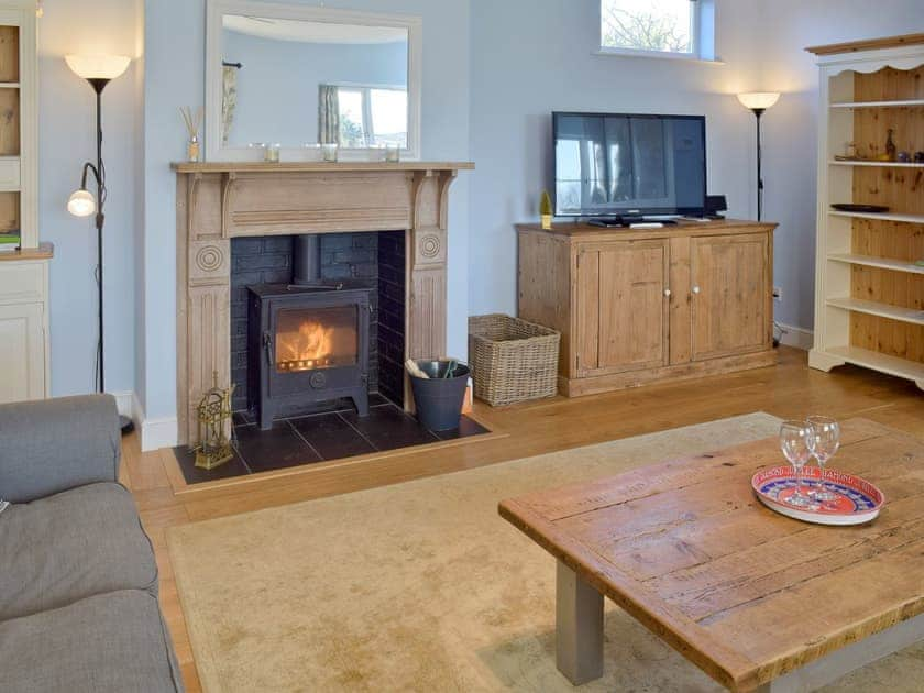 Spacious living room | Granary Cottage, Tattingstone, near Ipswich