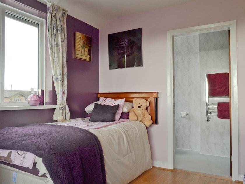 Childs bed and entrance to en-suite | Hillcrest House, Brown Edge, near Leek