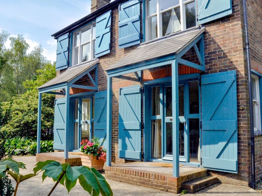 Sunnymead Cottages - Pippins