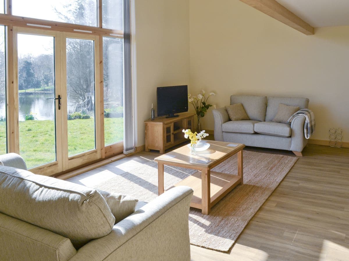 Springwater Lakes - Orchid Lodge - Holiday lodge in East Anglia - Image 2