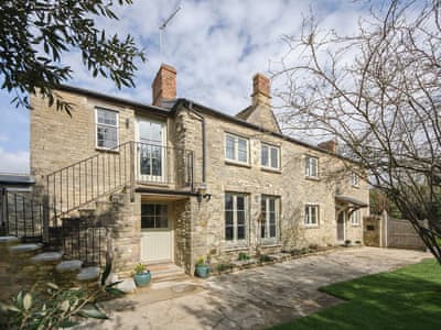 Holliers Cottage Ref Ukc209 In Middle Barton Near Chipping