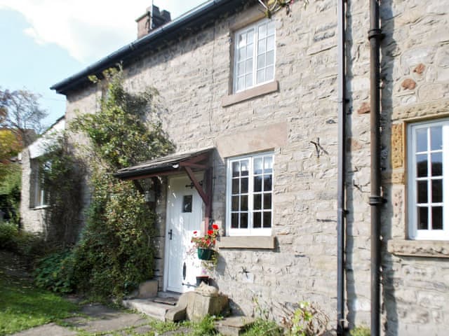 May Cottage Ref 16334 In Bakewell Derbyshire Cottages Com
