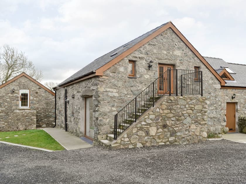 Ample parking adjacent to property | Rhiwal Kitty - Trehwfa Cottages, Bodedern, near Holyhead