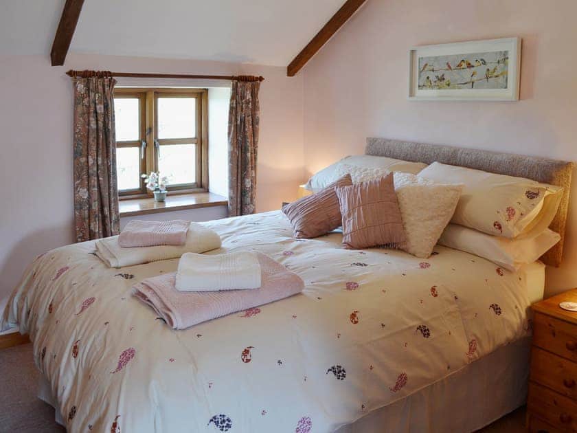 The 6ft double bed can be unzipped to provide two 3ft twin beds if required | Coachmans Cottage, White Cross, near Newquay