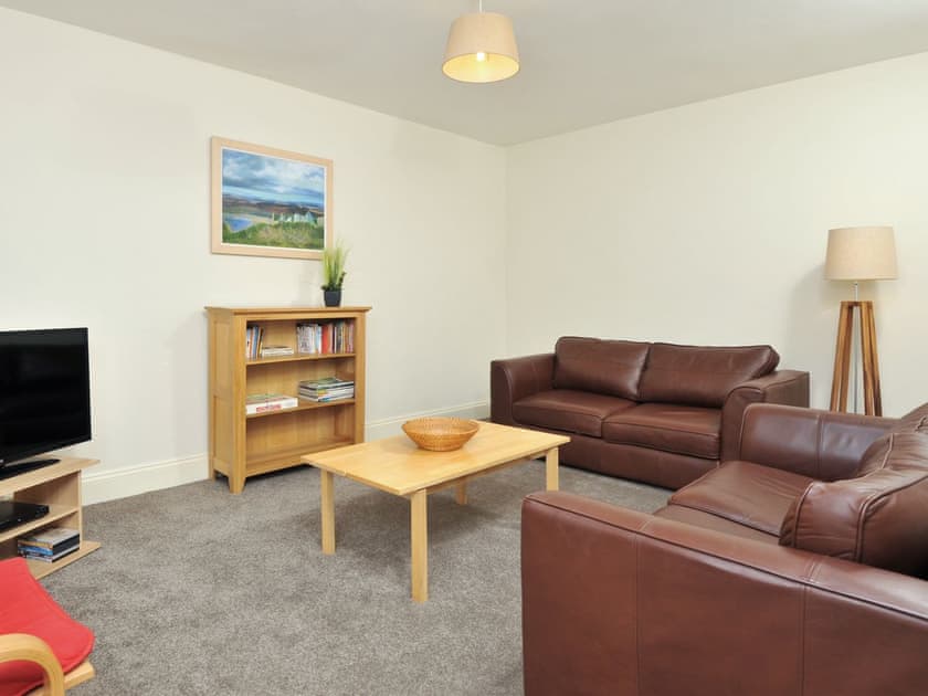 Ample seating in lounge | Trinity Apartment 9 - Trinity Mews, Torquay