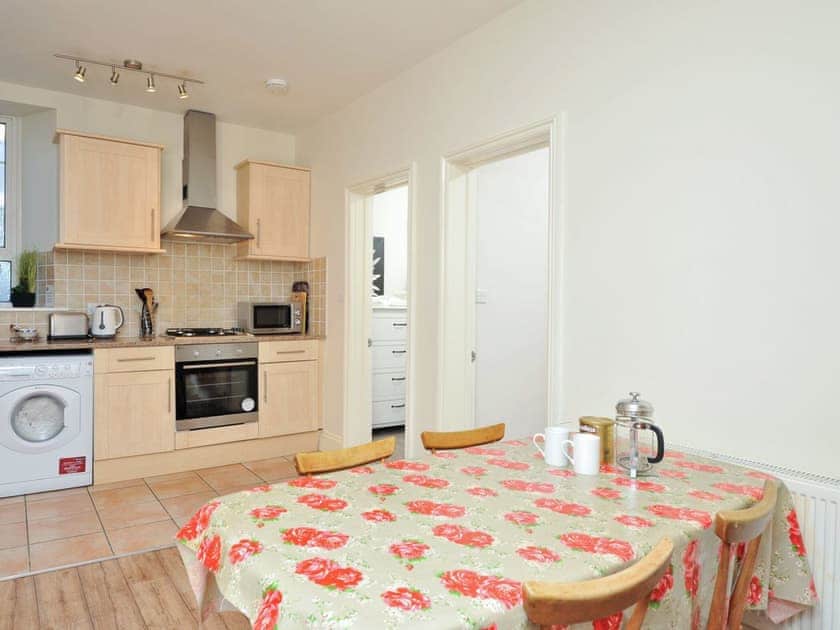 Convenient dining area in kitchen | Trinity Apartment 9 - Trinity Mews, Torquay