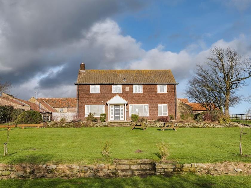 Stunning family house set in acres of Yorkshire countryside | Scalby Lodge Farm - Lodge Farmhouse - Scalby Lodge, Scalby, Scarborough
