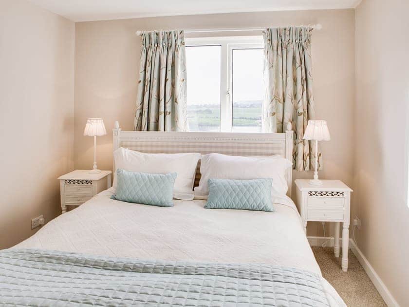 The second double bedroom is cosy and comfortable | Scalby Lodge Farm - Lodge Farmhouse - Scalby Lodge, Scalby, Scarborough