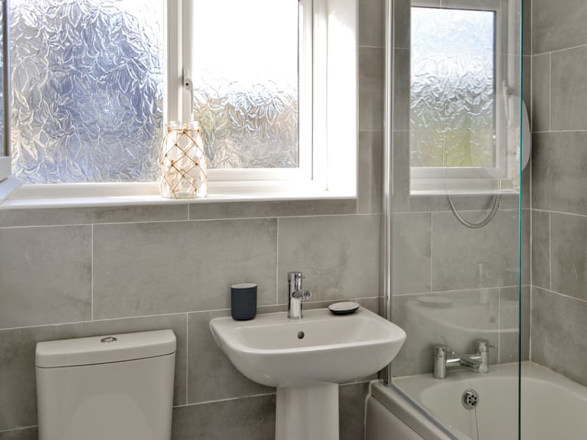 Family bathroom with shower over bath | Craster View, Craster near Alnwick
