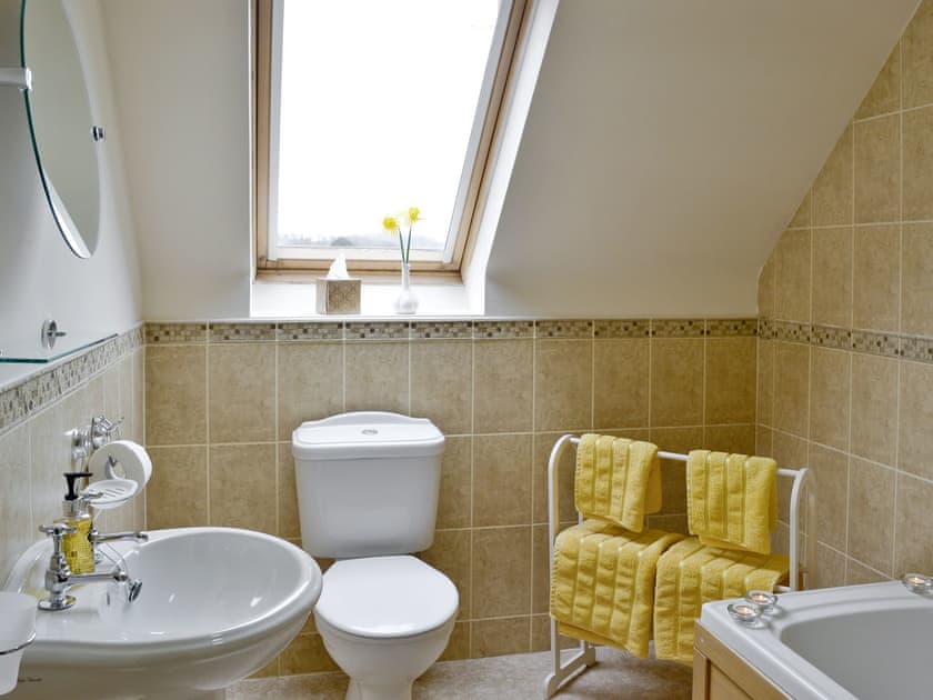 Family bathroom  | Honey Cottage - Bramble Cottage and Honey Cottage, Newland, near Coleford