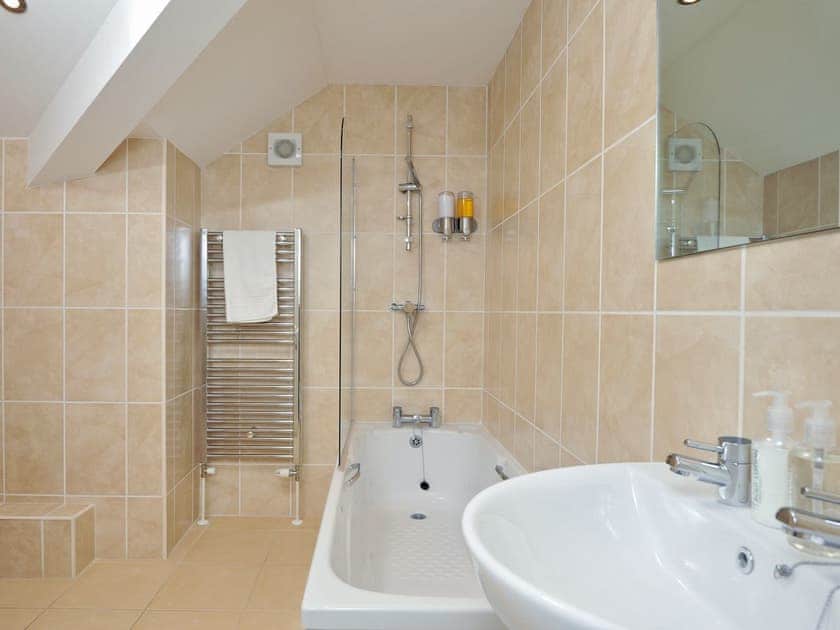 Spacious bathroom with shower over bath | Apartment 1 - Astor House, Torquay