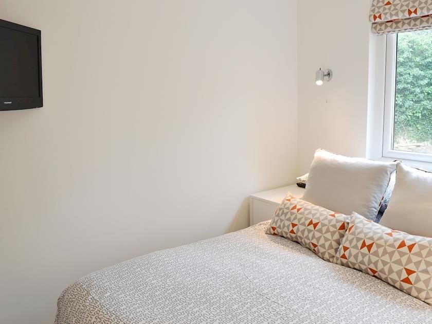 Cosy double bedroom | Happys - Happys and Gracelands, Lelant, near St Ives