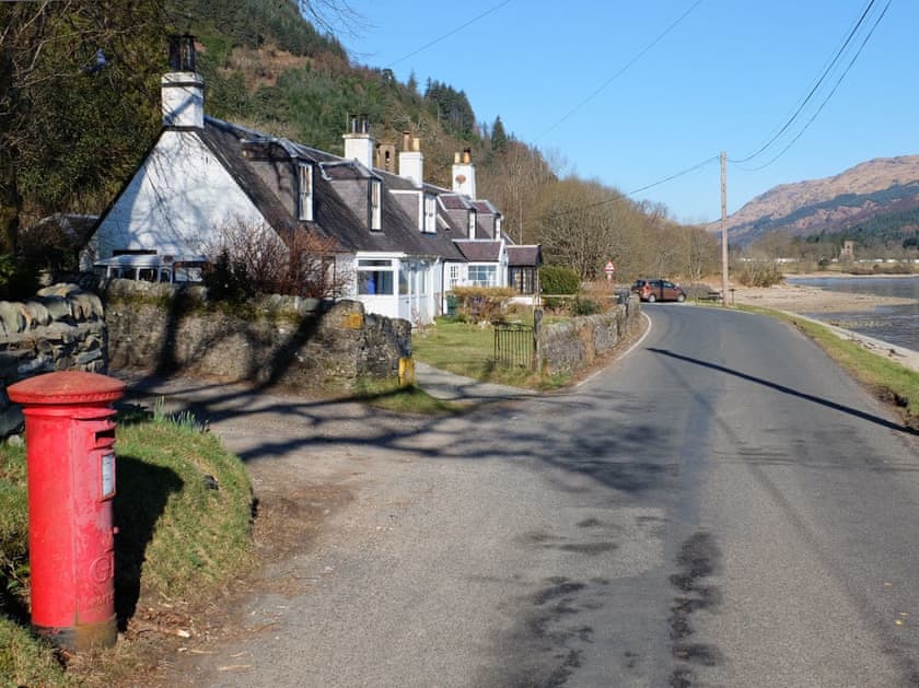 Delightful waterfront located holiday home | Fern Cottage, Ardentinny near Dunoon