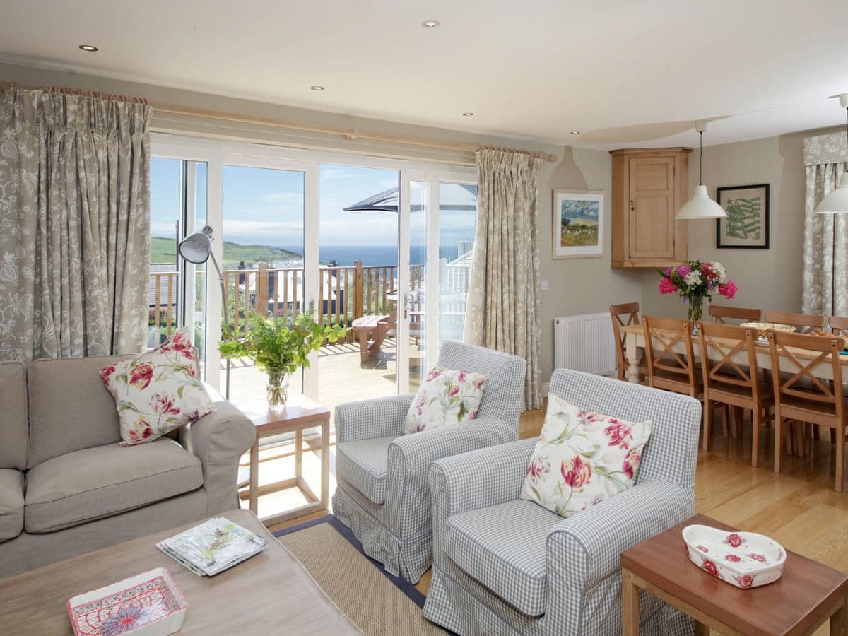 Cedar Lodge - Holiday Lodge in Southern Scotland - Image 2