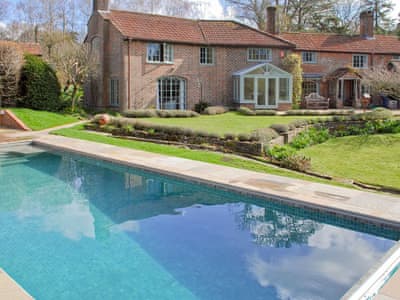 Salters Cottage Ref Dddf In Boldre Near Lymington Hampshire