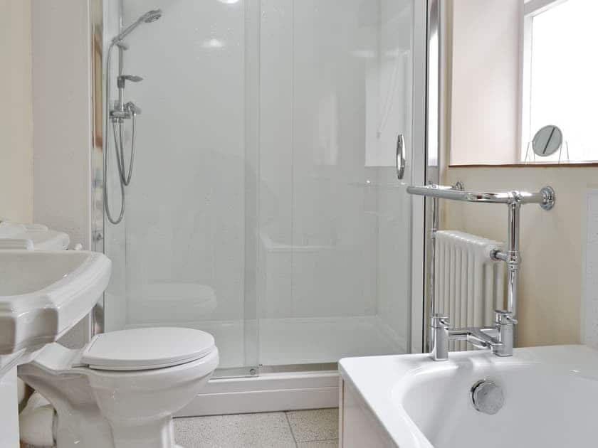 Bathroom with shower | Gingerbread Cottage, Fairford