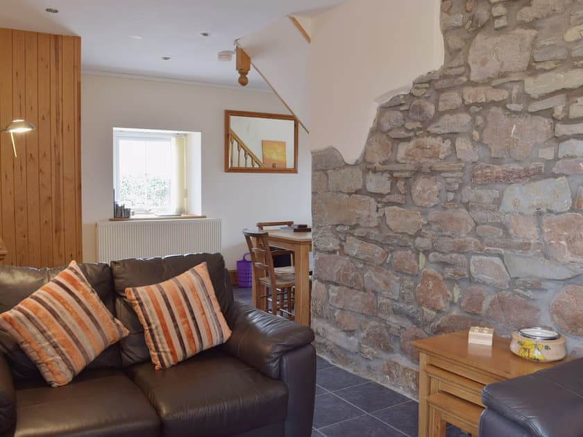Living room | Wrth-y-Nant - Tanylan Farm Cottages, Kidwelly