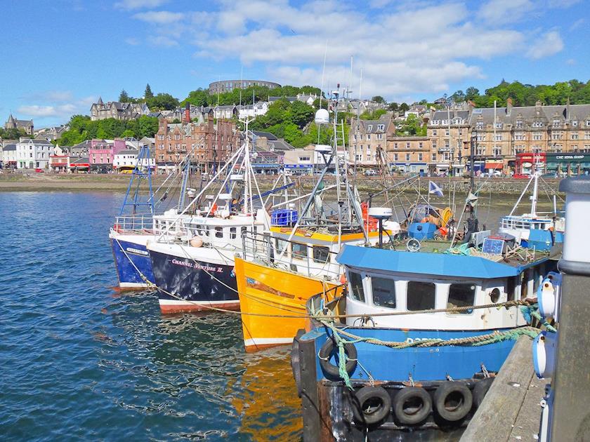 The wonderful surrounding bay, harbour area | Argyll Mansions, Oban