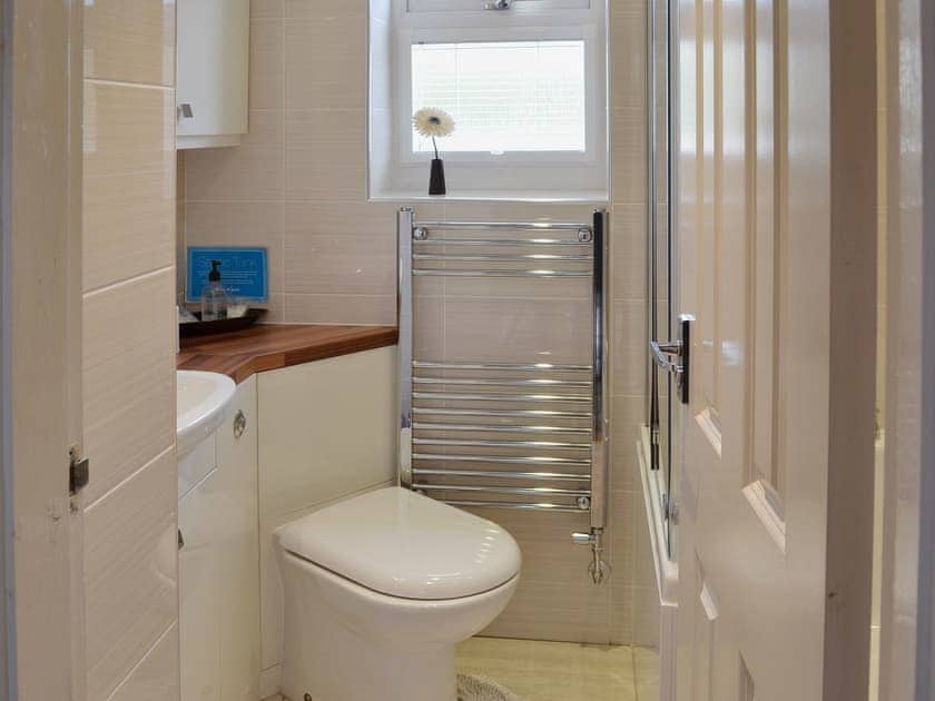 Bathroom | Cottage Four - Eldin Hall Cottages, Scarborough