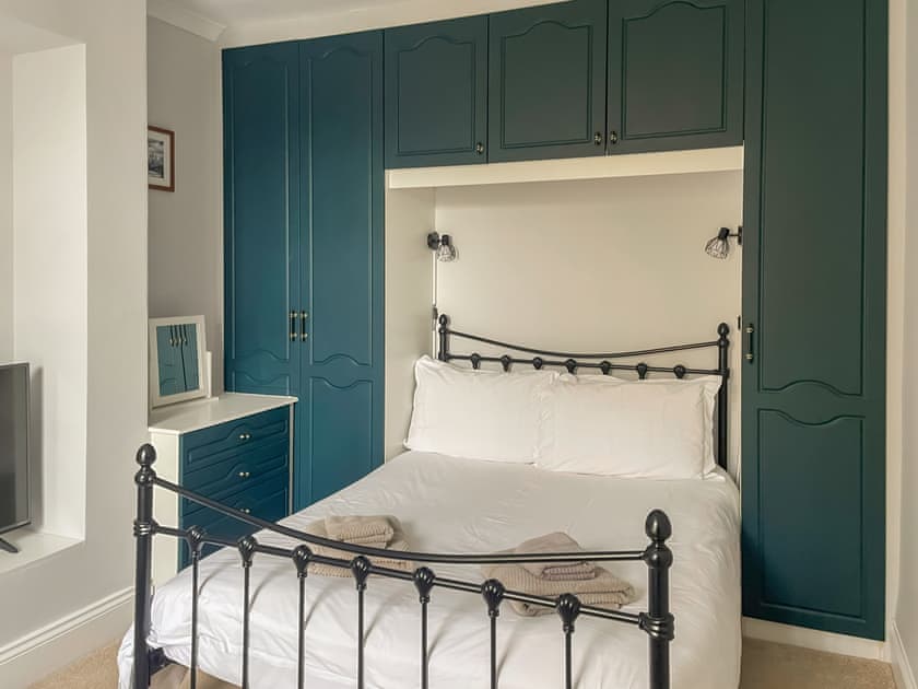 The second bedroom has modern accessories and is well decorated and furnished | Island View, Amble