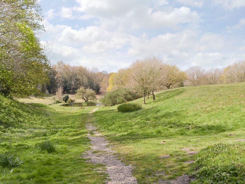 Local footpath to Gas Hill/Spout Hill | Sweet Pea Cottage, Holt