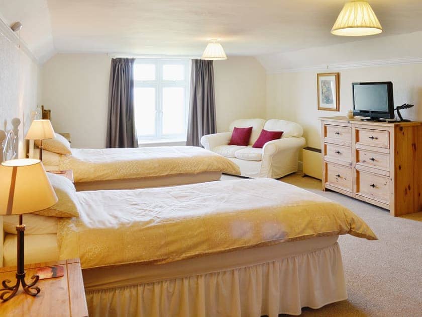 Twin bedroom | Court Place, Porlock