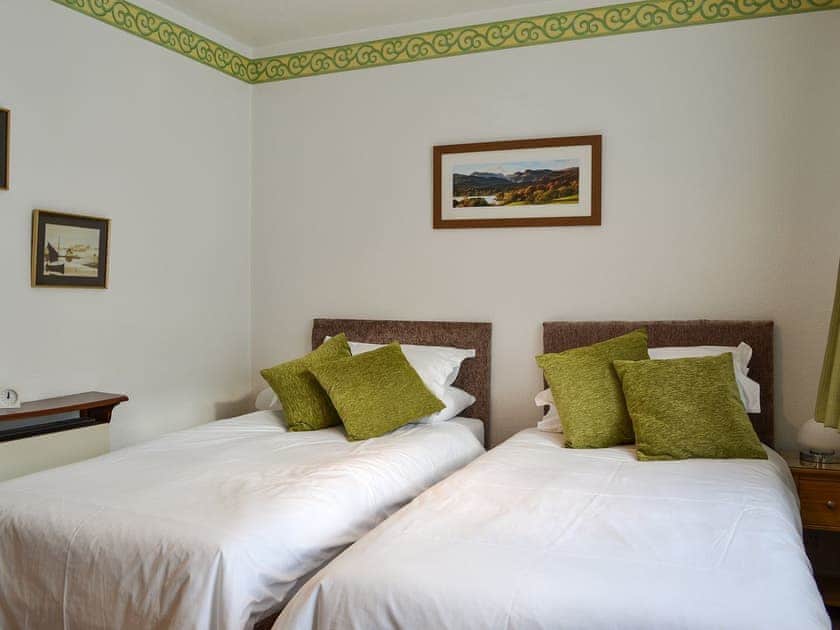 Twin bedroom | Cloverley, Bowness-on-Windermere