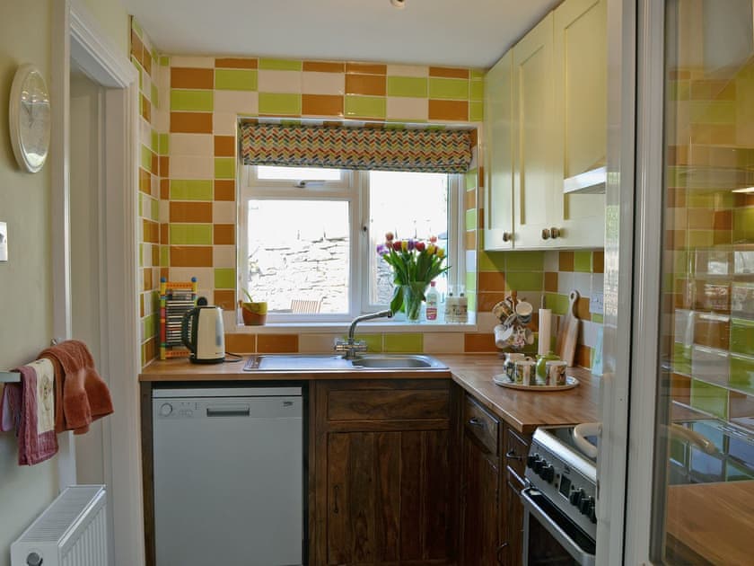 Well equipped kitchen | Bumblebee Cottage, Marske near Richmond