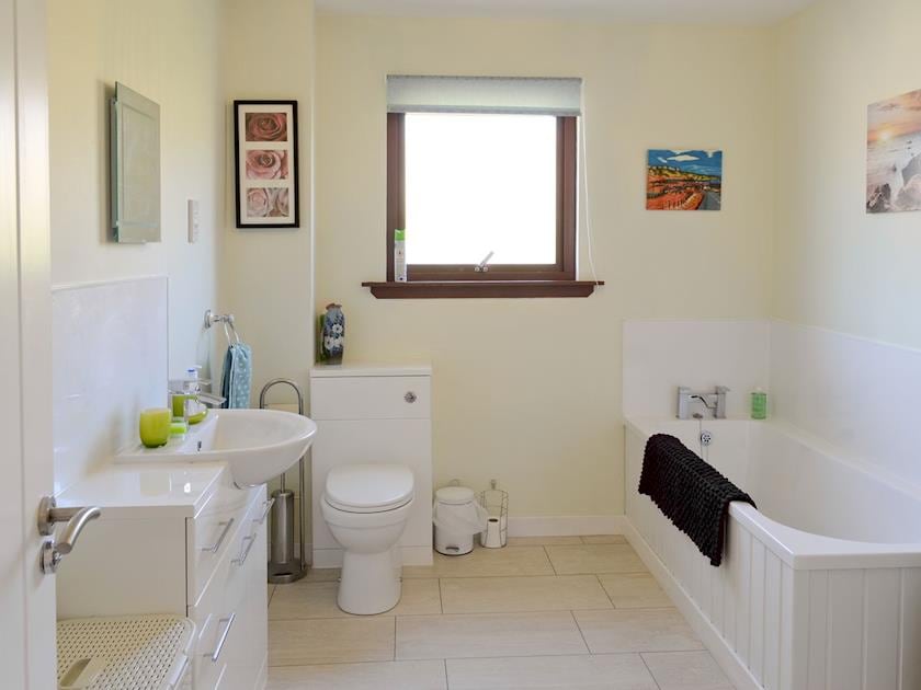 Family bathroom | Roangorm, Achiltibuie