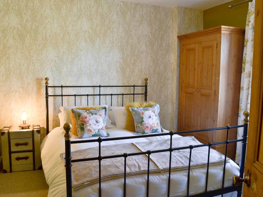 Comfy double bedroom | Driftwood Cottage, Seahouses