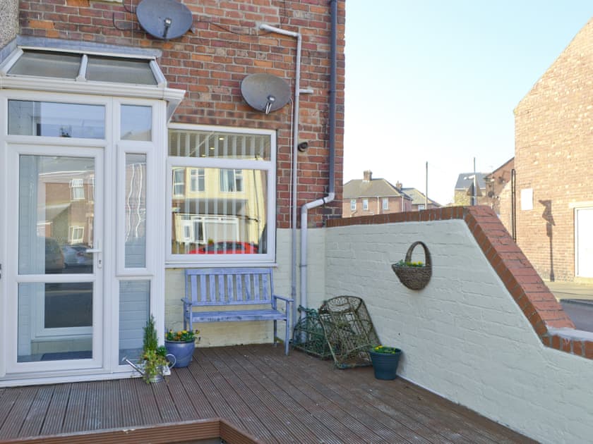 Decked sitting out area | Seashells, Newbiggin-by-the-Sea, near Morpeth