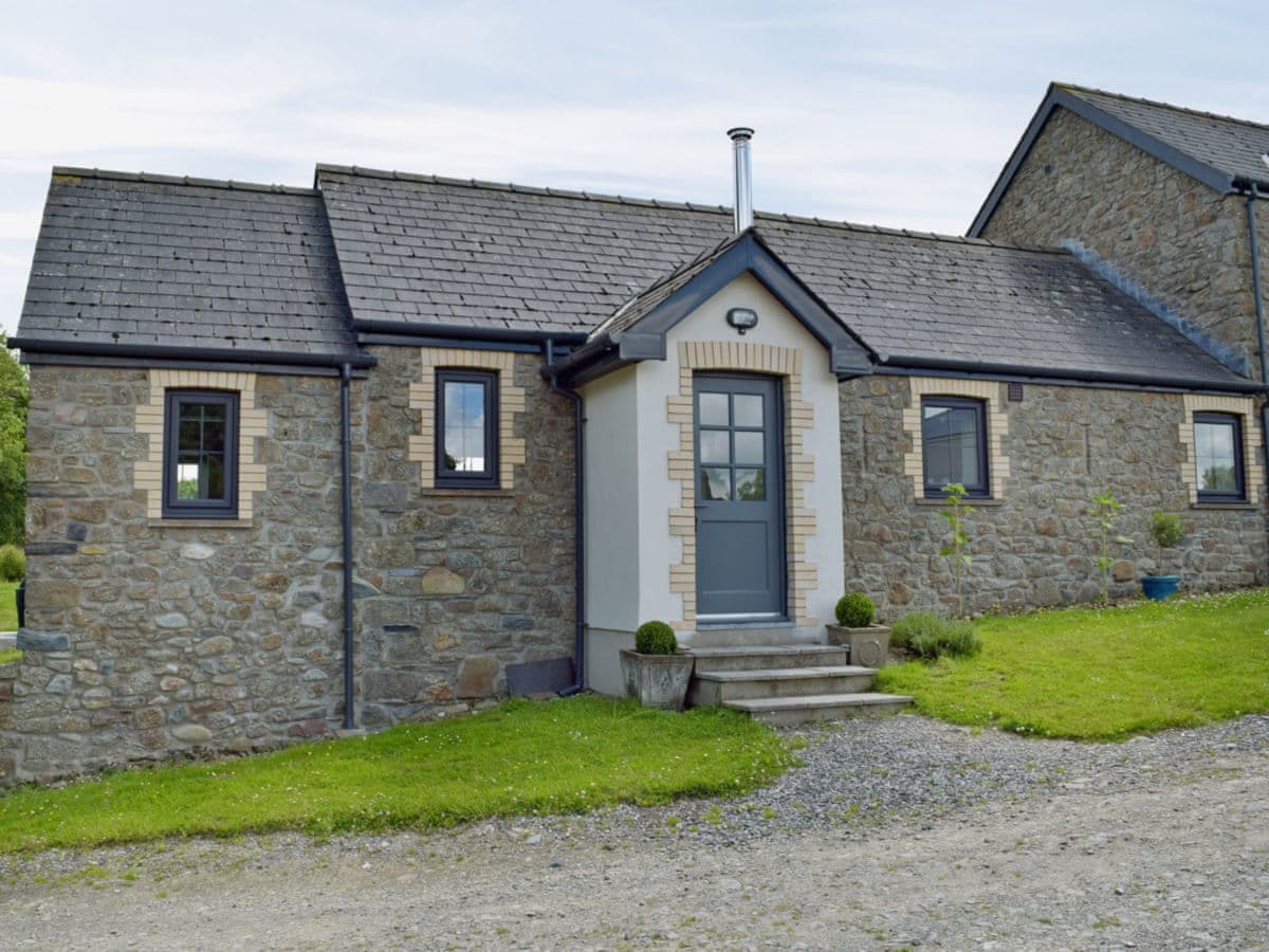 Vaynor Fach Cottages Owl Barn Ref Ukc559 In Clynderwen Near