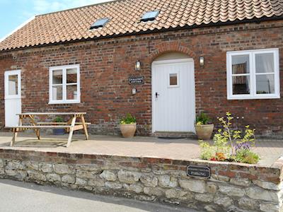 Manor Farm Cottages Guillemot Cottage Cottages In Bridlington