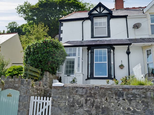 Hyfrydle Ref Uk6040 In Llandudno County Conwy Cottages Com