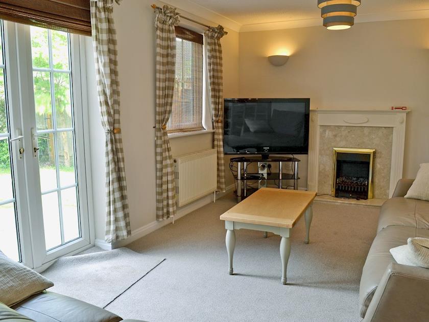 Spacious Living room/dining room with French doors | Baytree House, Wimborne