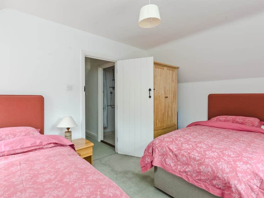 Twin bedroom | Brookside Cottage, Beeley, near Chatsworth