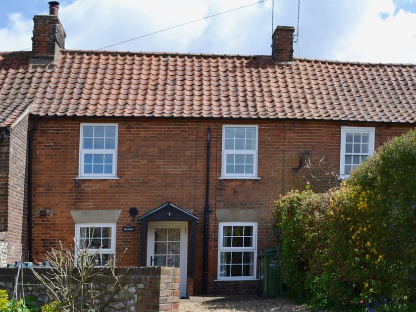 Exterior | Hollyhocks Cottage, Docking