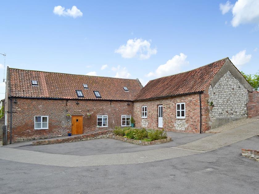 Manor Farm Cottages - The Roost In Buckton, Near Flamborough, Yorkshire ...