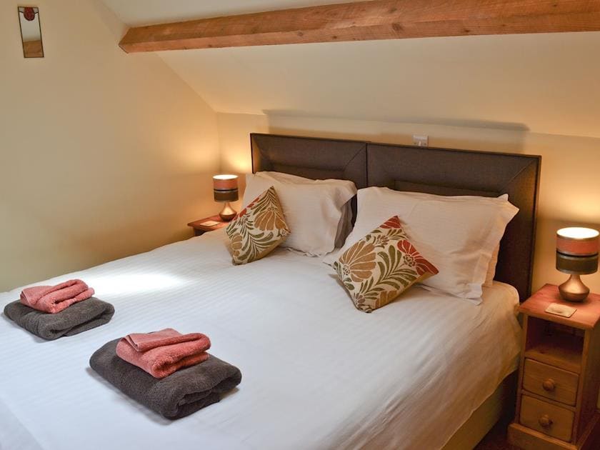 Double bedroom | The Roost - Manor Farm Cottages, Buckton, near Flamborough