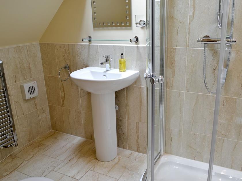 Shower room | The Roost - Manor Farm Cottages, Buckton, near Flamborough