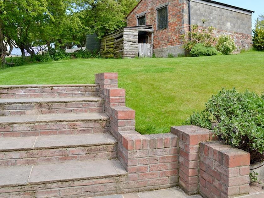 Garden | The Roost - Manor Farm Cottages, Buckton, near Flamborough