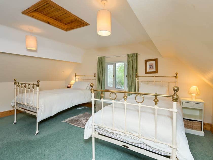 Twin bedroom | Coach House, Wareham