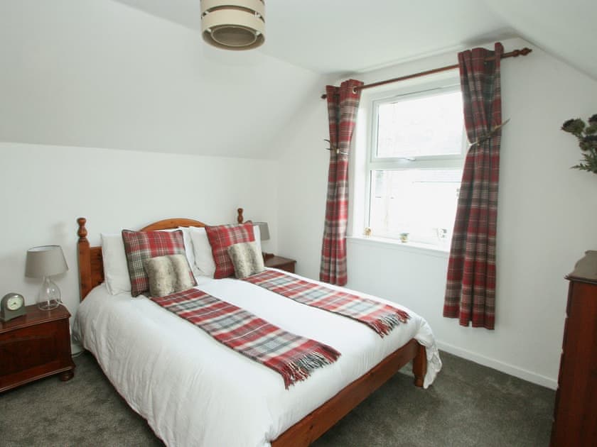 Double bedroom | Mackenzie Cottage, Poolewe, near Gairloch
