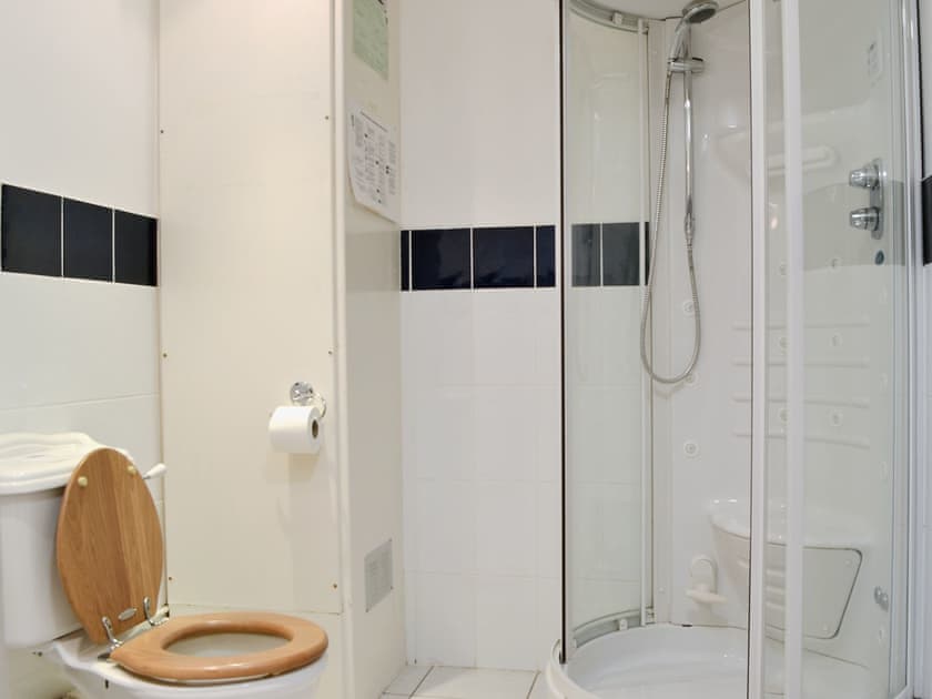 Bathroom | Rose - Netley Hall, Dorrington, near Shrewsbury
