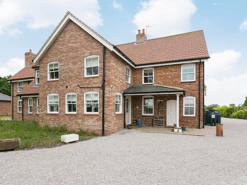 Superb country house on a quiet country lane | Yokefleet Cottage, Sandholme, near Beverley