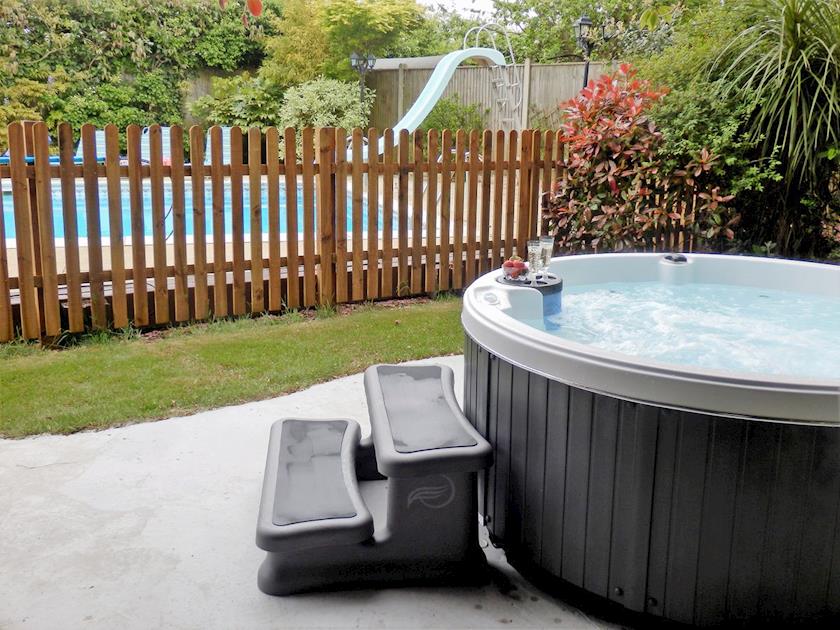 Relaxing hot tub | The Beech House, Corton, near Lowestoft