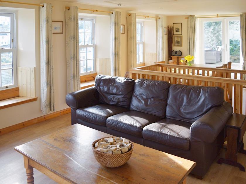 Open plan sitting and dining room  | Cross Garden Cottage, Salcombe