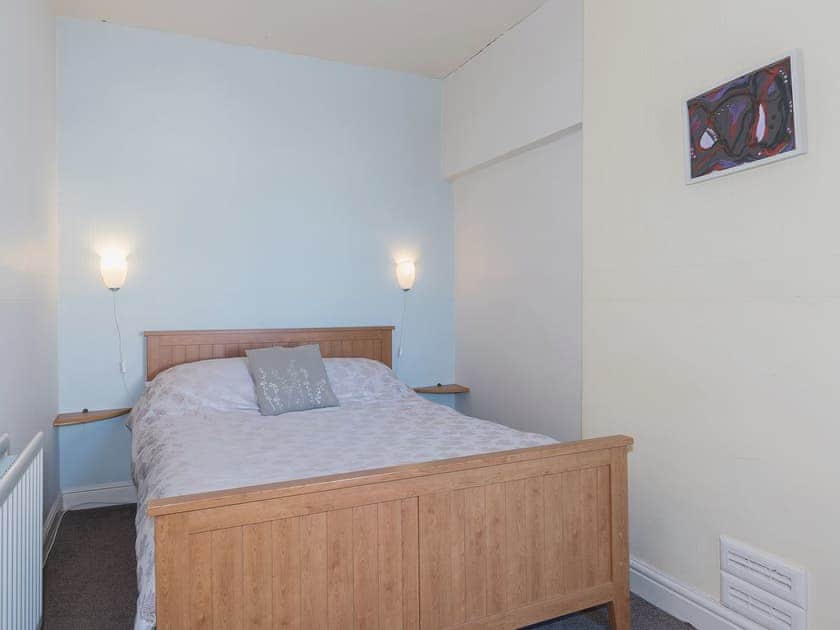 Cosy double bedroom | Lazy Cottage, Haverigg, near Millom