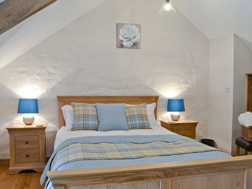 Comfortable double bedroom | Snuggle Cottage - Dolgoy Cottages, Llangrannog